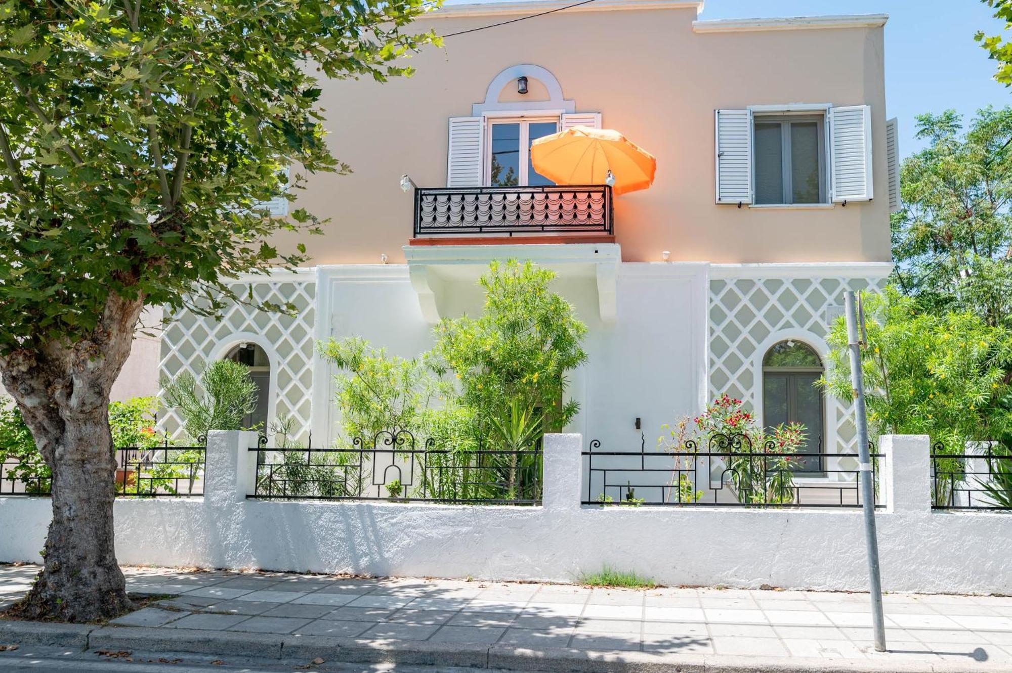 Kosnian City Suites Экстерьер фото