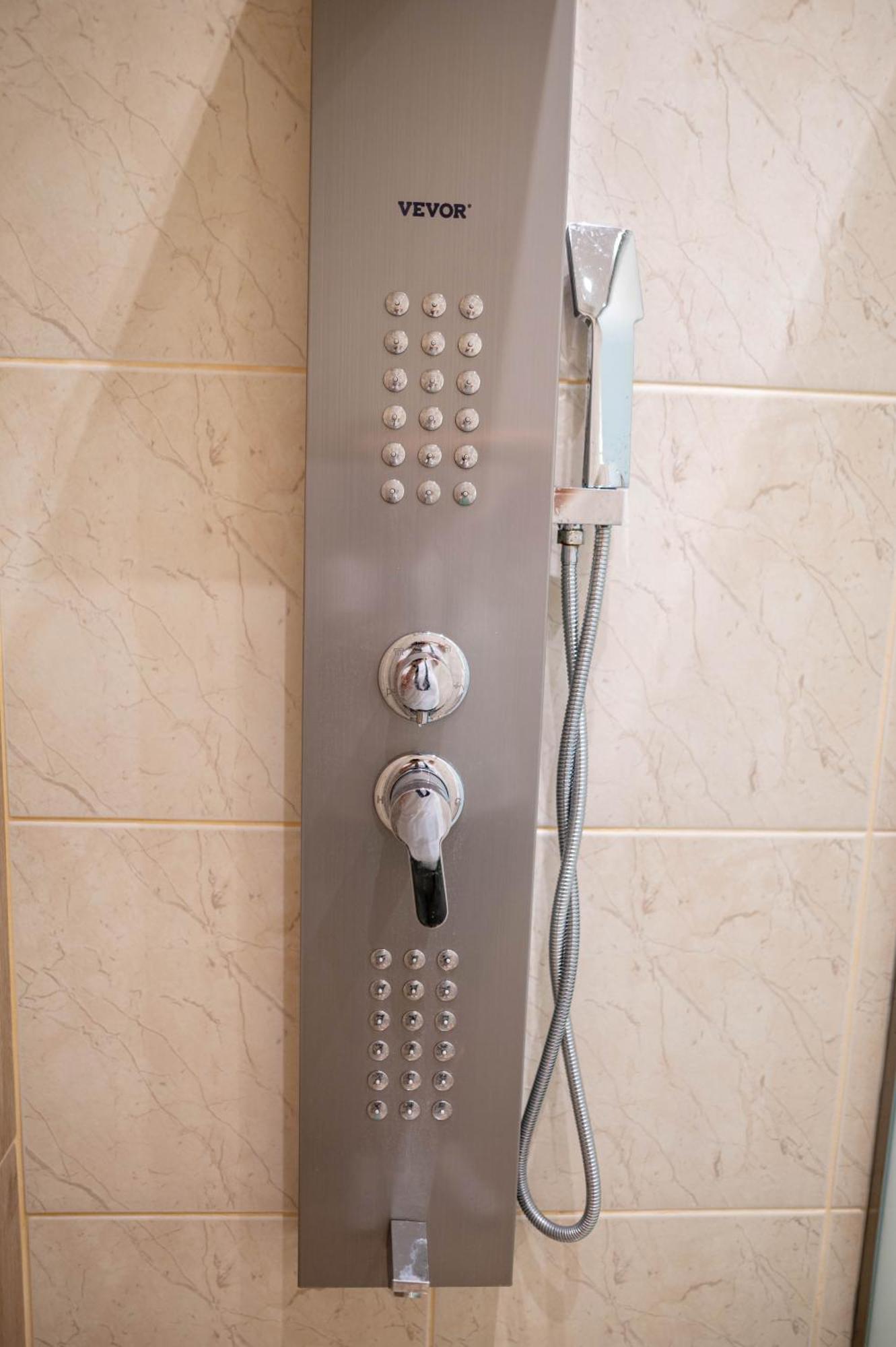 Kosnian City Suites Экстерьер фото